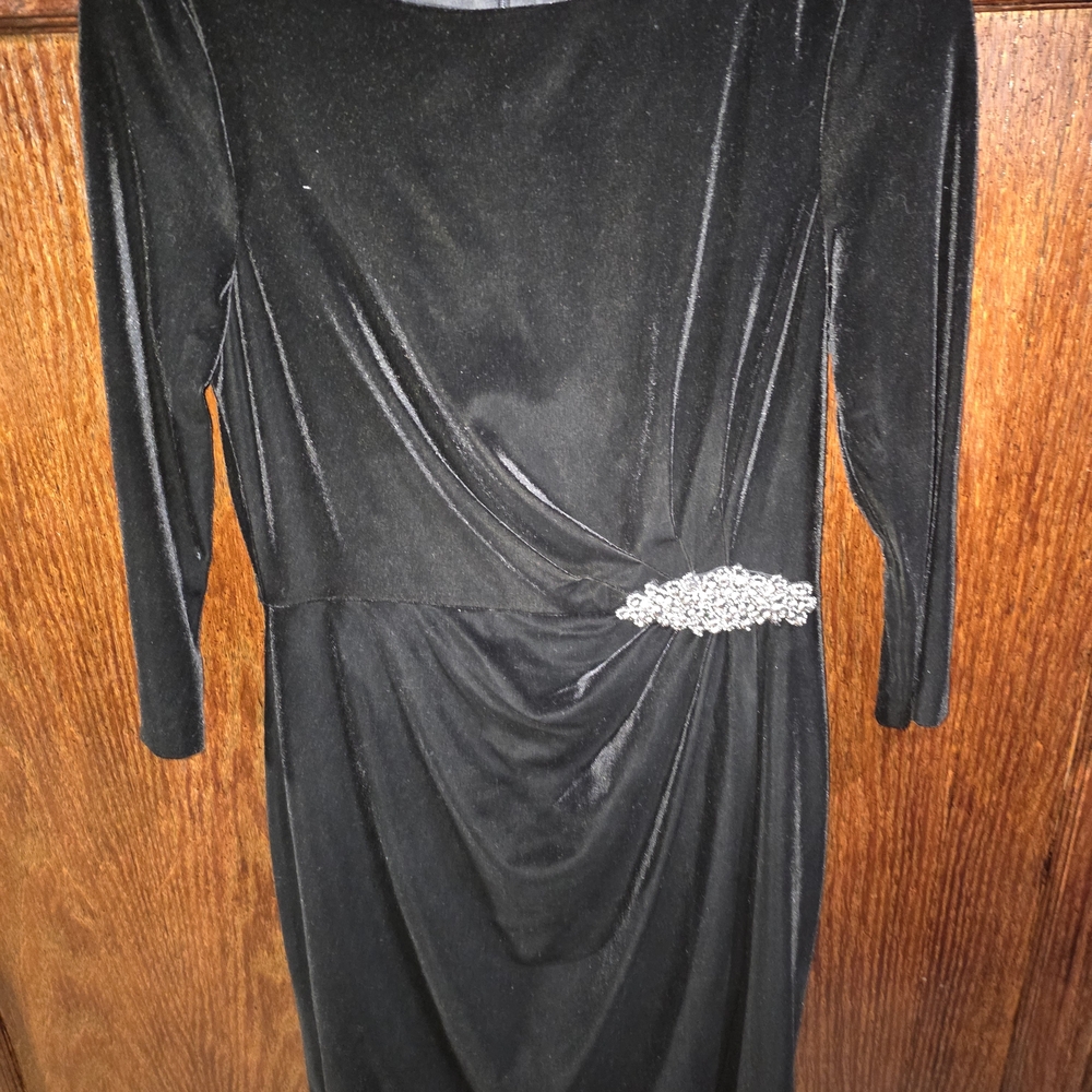 Jessica Simpson Black Long Sleeve Dress with Silver Embellishment